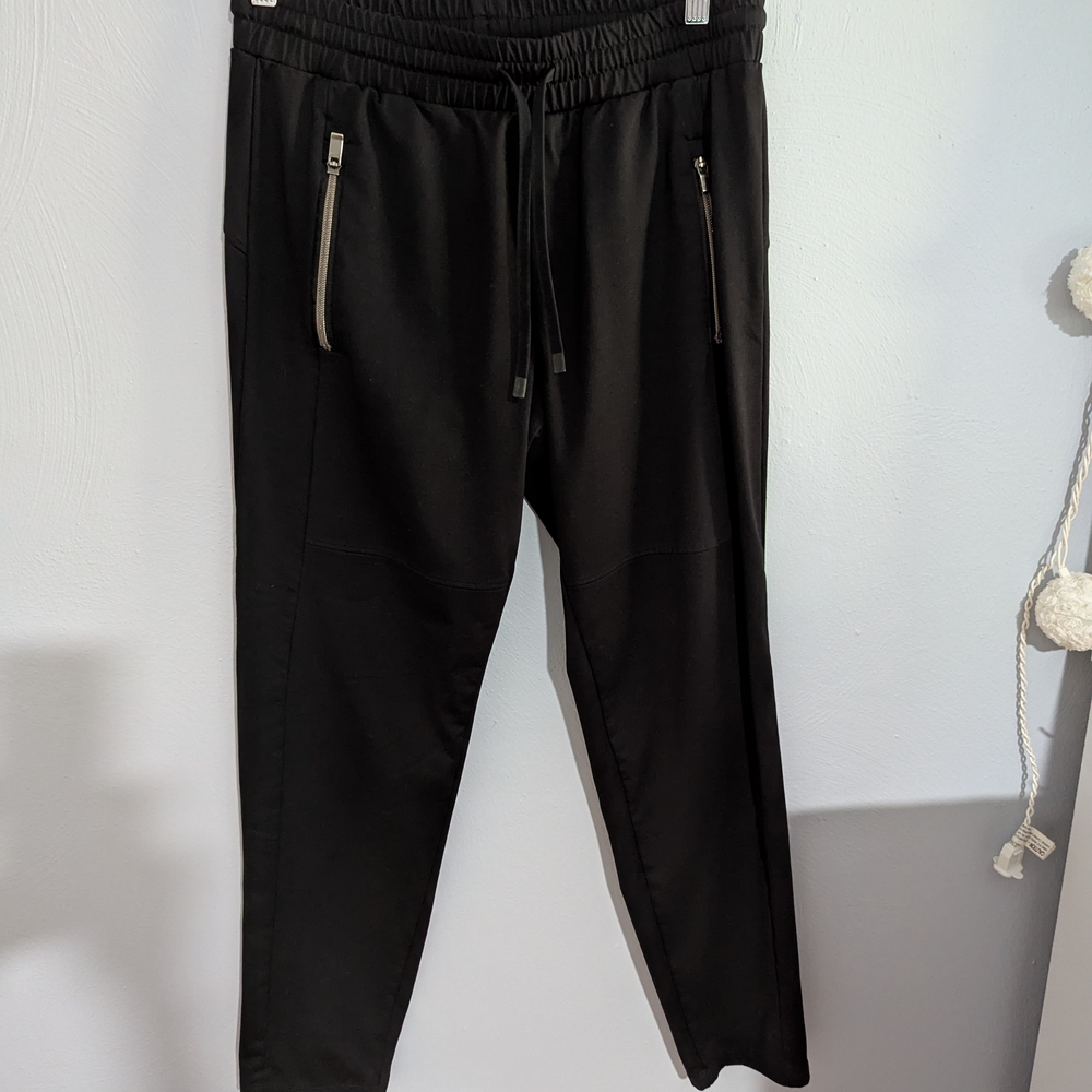 Athleta Women's Black Joggers with Zipper Pockets